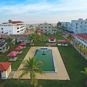 Silver Sand Eco Resort !! Beachfront !!